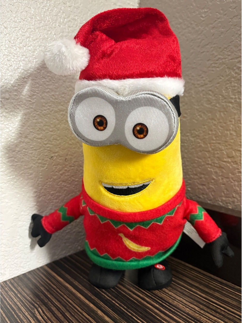 Minions Christmas Santa Hat Holiday Plush Toy